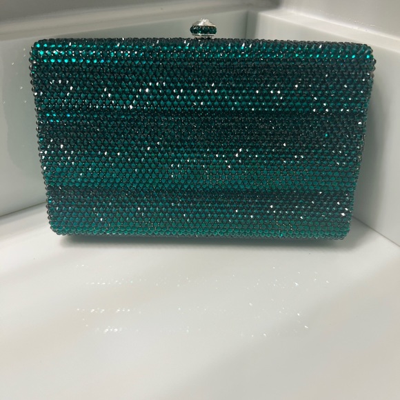 Green clutch purse - Picture 3 of 3